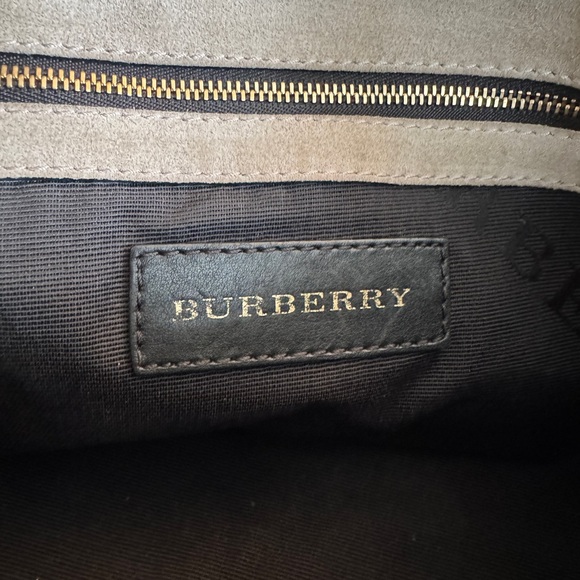 BURBERRY Mildenhall Large Signature Grain Leather Shoulder Bag Pearl Grey Chain - Picture 8 of 16